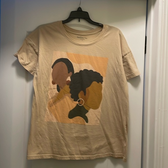 Rebellious one tshirt - Picture 1 of 3